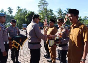 3 Pos Kamling Terbaik Terima Penghargaan dan Tropi dari Kapolres Pijay