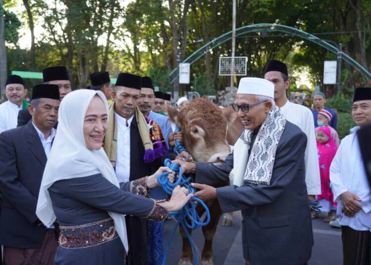 Momen Idul Adha, Bupati Bojonegoro Terus Berupaya Tingkatkan Kesejahteraan Warga