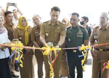 Mas Bupati Resmikan Perpustakaan Umum Kecamatan Grabagan, Ini Pesannya