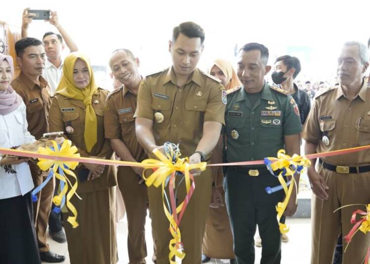 Mas Bupati Resmikan Perpustakaan Umum Kecamatan Grabagan, Ini Pesannya