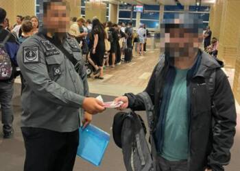 Imigrasi Singaraja Deportasi WNA Asal Belgia.