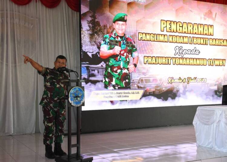 Pangdam I/BB Beri Jam Komandan di Kodim 0203/Lkt dan Yonarhanud 11/WBY