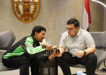 Serahkan Uang Temuan, Kejujuran Driver Ojol ini Diapresiasi Mas Dhito