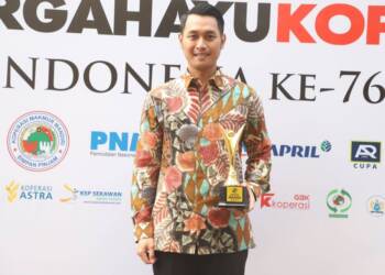 Bupati Tuban Terima Penghargaan, Dorong Optimalisasi Potensi Unggulan Daerah