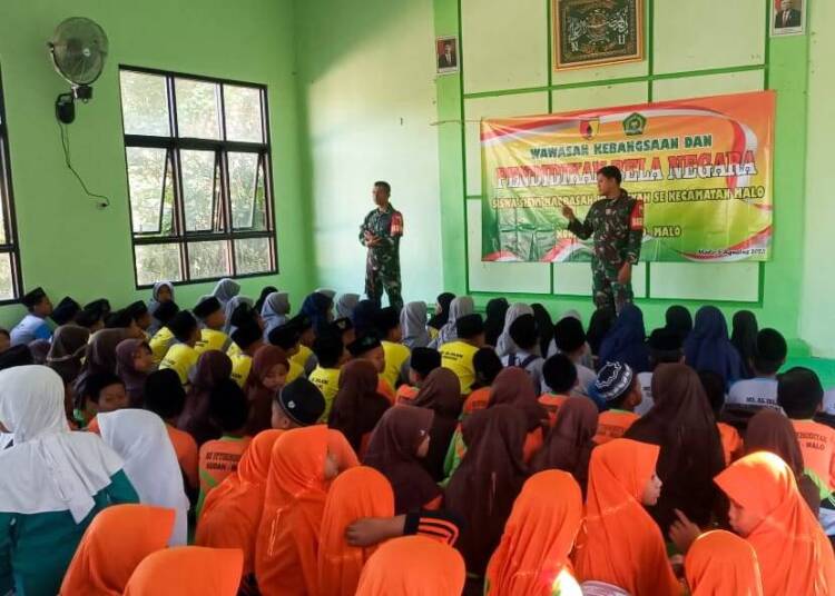 Babinsa Kodim Bojonegoro Gencarkan Penguatan Bela Negara untuk Pelajar.