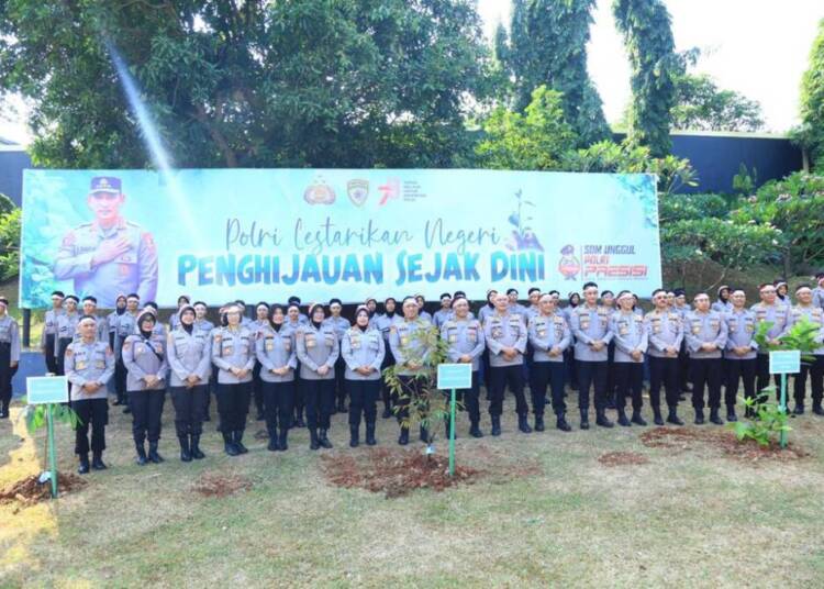 Peringati HUT RI ke-78 dan Sambut Hari Jadi ke-75 Polwan RI, Polri Targetkan Akan Tanam 1 Juta Pohon di Indonesia