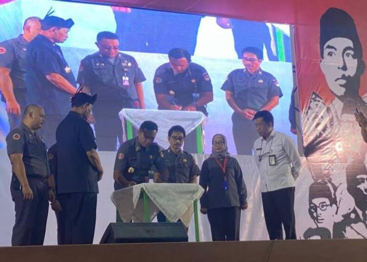 Dialog Nasional Bela Negara dan Wasbang; FKBN Lantik dan Kukuhkan Bakorwil serta Bakorda Se-Provinsi Jatim.