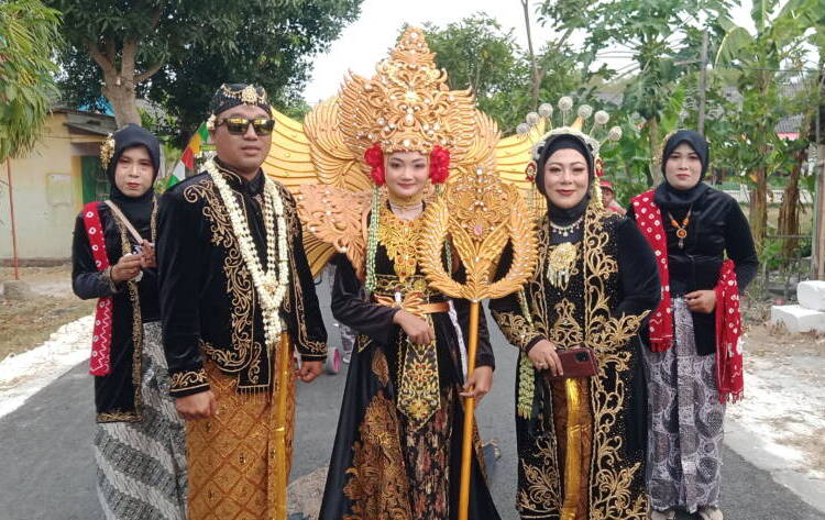 Semarak Karnaval Budaya Desa Mejuwet, Sedot Perhatian Masyarakat.