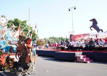 Puluhan Lembaga Ikuti Karnaval PAUD kategori Kelompok Bermain.