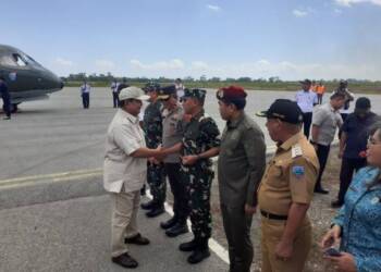 Komandan Lantamal IX Hadir Bersama Forkopimda Maluku Terima Kunjungan Menhan RI Resmikan Bantuan Sumur Bor di Moa, Maluku Barat Daya