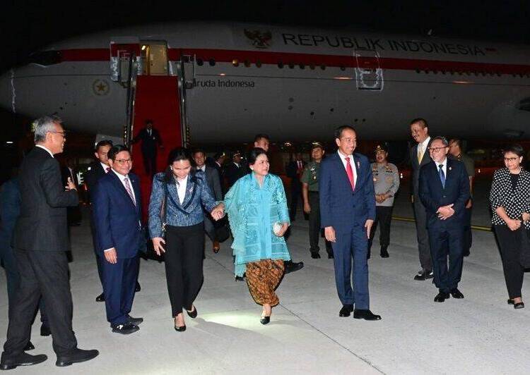 Wakapolri Komjen Agus Andrianto Turut Sambut Kepulangan Presiden RI dari KTT G20 India