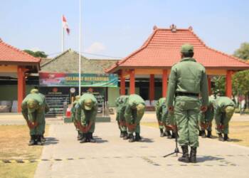 Meriah, Lomba PBB Linmas dan Cerdas Cermat di Kodim Lamongan