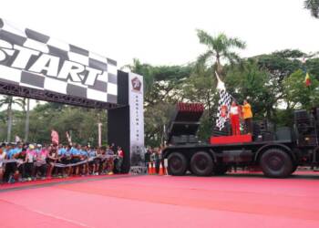 Peduli Rakyat, TNI Gelar Bakti Kesehatan dan Panggung Hiburan.