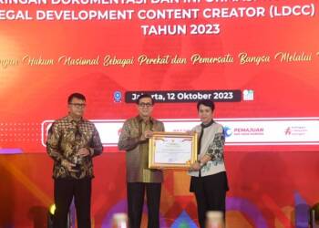 Menkumham Anugerahkan 57 Anggota JDIHN Terbaik Tahun 2023