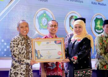 Kabupaten Tuban Raih Penghargaan Jatim Bangkit Awards 2023.