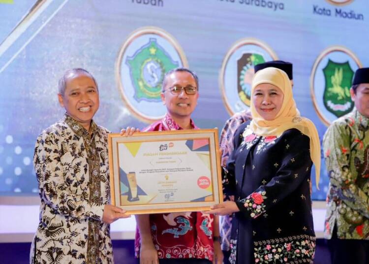 Kabupaten Tuban Raih Penghargaan Jatim Bangkit Awards 2023.