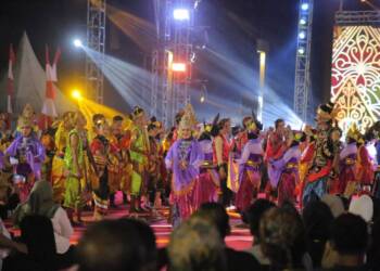 Ambyar! Ribuan Orang Rayakan Hari Jadi ke-730 Tuban.