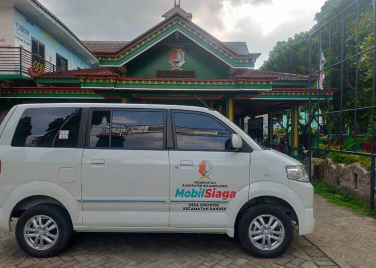Masyarakat Bojonegoro Rasakan Manfaat Mobil Siaga.