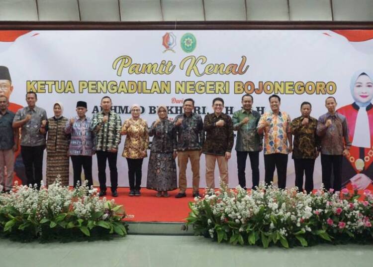 Pj Bupati Adriyanto Hadiri Pamit Kenal Ketua PN Bojonegoro.
