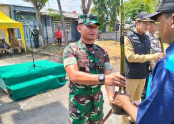 Kodim 0812 Lamongan Karya Bakti di Paciran.