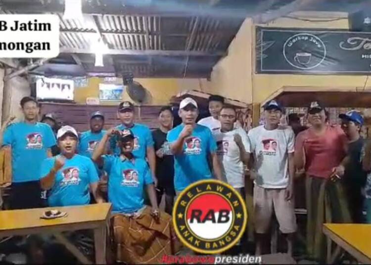 Dukung Paslon 2, RAB Jatim Gelar Nobar Debat Cawapres di Warkop Java Kabupaten Lamongan.