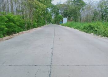 Jawab Keluhan Warga, Jalan Bulu-Jatirogo di Rigid Beton