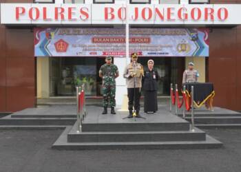 Kapolres Bojonegoro Pimpin Apel Gelar Pasukan Bulan Bakti TNI-Polri 2024.