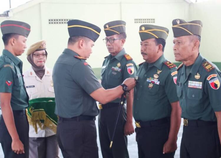 Dandim Bojonegoro Pimpin Upacara Sertijab Danramil dan Perwira Staf