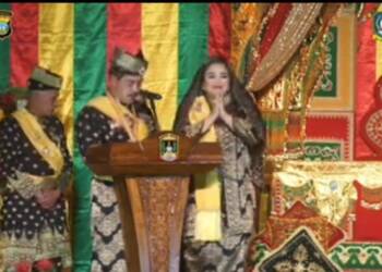 Wakapolri Terima Gelar Kebesaran Dato’ Seri Sakti Bhayangkara Utama dari LAM Kepri.