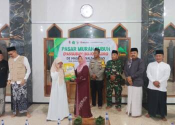 Polsek Sumberrejo Beri Pengamanan Pasar Murah di Sumuragung