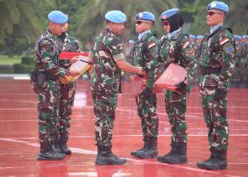 Panglima TNI Sambut Peace Keepers Indonesia Usai Bertugas