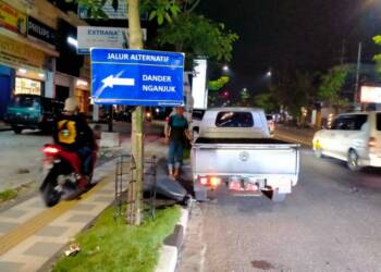 Dishub Bojonegoro Pasang Rambu Petunjuk Arah, Mudahkan Pemudik Lebaran