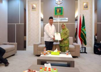 Usai Serahkan Berkas, Bacabup Debby Kurniawan Bersilaturrahim ke DPW PPP Jatim