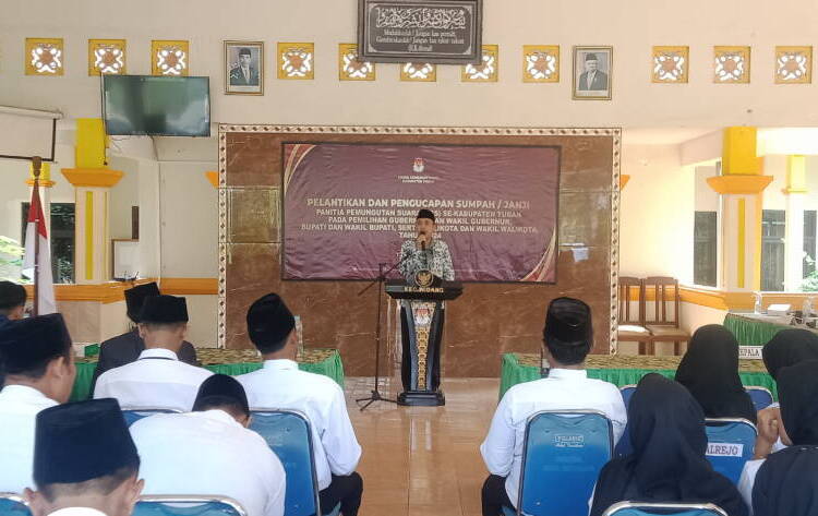 PPS se-Kecamatan Widang Dilantik, KPU Tuban: Perbaiki Data