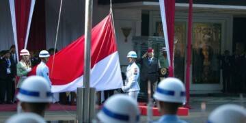 Menhan Prabowo Pimpin Upacara Parade Senja.