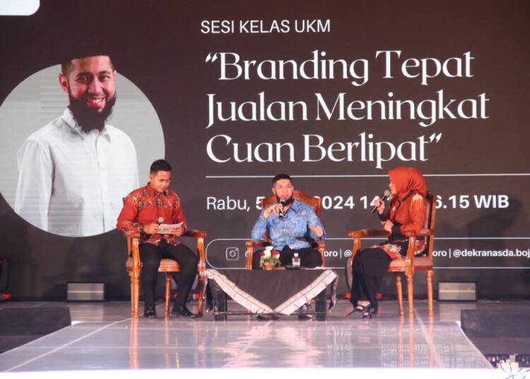 Kelas Pengembangan Brand UMKM di Pekan Batik Daerah Banyak Diminati