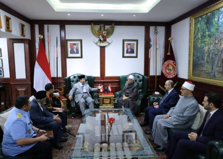 Menhan Prabowo Sambut Grand Syekh Al Azhar Prof. Ahmed di Kemhan