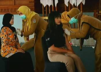 PKK Kabupaten Tuban Bersama Biofarma Lakukan Vaksinasi HPV Gratis