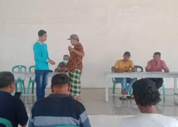 Puluhan Warga Penerima BLT-DD di Simorejo Tersenyum Sumringah