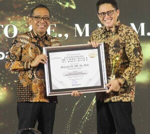 Pj Bupati Adriyanto Dinobatkan Sebagai Pemimpin Inspiratif