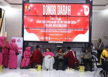 Peringati Hari Jadi ke-76, Polwan Polres Bojonegoro Donor Darah