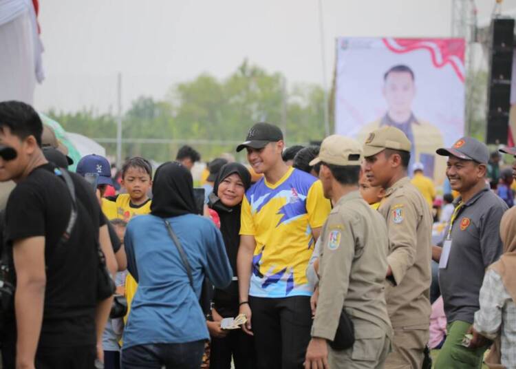 Jalan Sehat di Widang, Mas Bupati: Jaga Semangat Gotong-royong