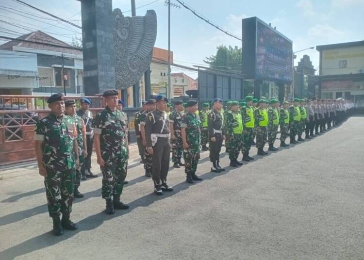 Personil Kodim Lamongan Ikuti Apel Gelar Pasukan Operasi Zebra Semeru 2024