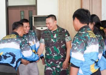 Dandim 0813 Berangkatkan Atlet Karate Binaan Kodim Bojonegoro Berlaga di Piala Panglima TNI