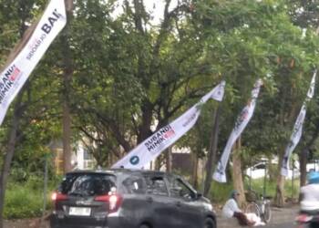 KPU Sidoarjo Gebyar APK Bergambar Paslon Pilkada 2024