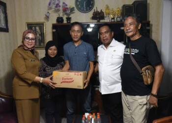 Pjs. Bupati Sidoarjo Jenguk Pekerja Migran Korban Penipuan di Kamboja