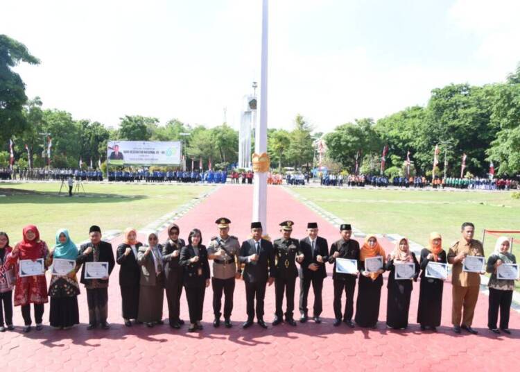 Peringati HKN ke-60, Pemkab Sidoarjo Beri Penghargaan Bidang Kesehatan