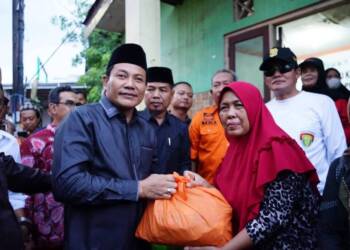 Plt. Bupati Subandi Sidak, Bantu Puluhan Korban Puting Beliung di Ngingas Waru