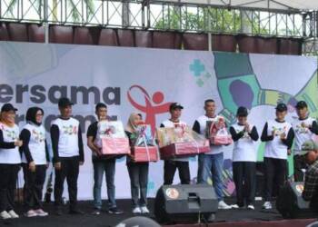 Peringati Hari AIDS Sedunia, Dinkes Bojonegoro Bersama ODHA Senam GERMAS