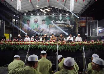 Tambakrejo Bersholawat, Plt Bupati Sidoarjo Apresiasi dan Sampaikan Program JKN